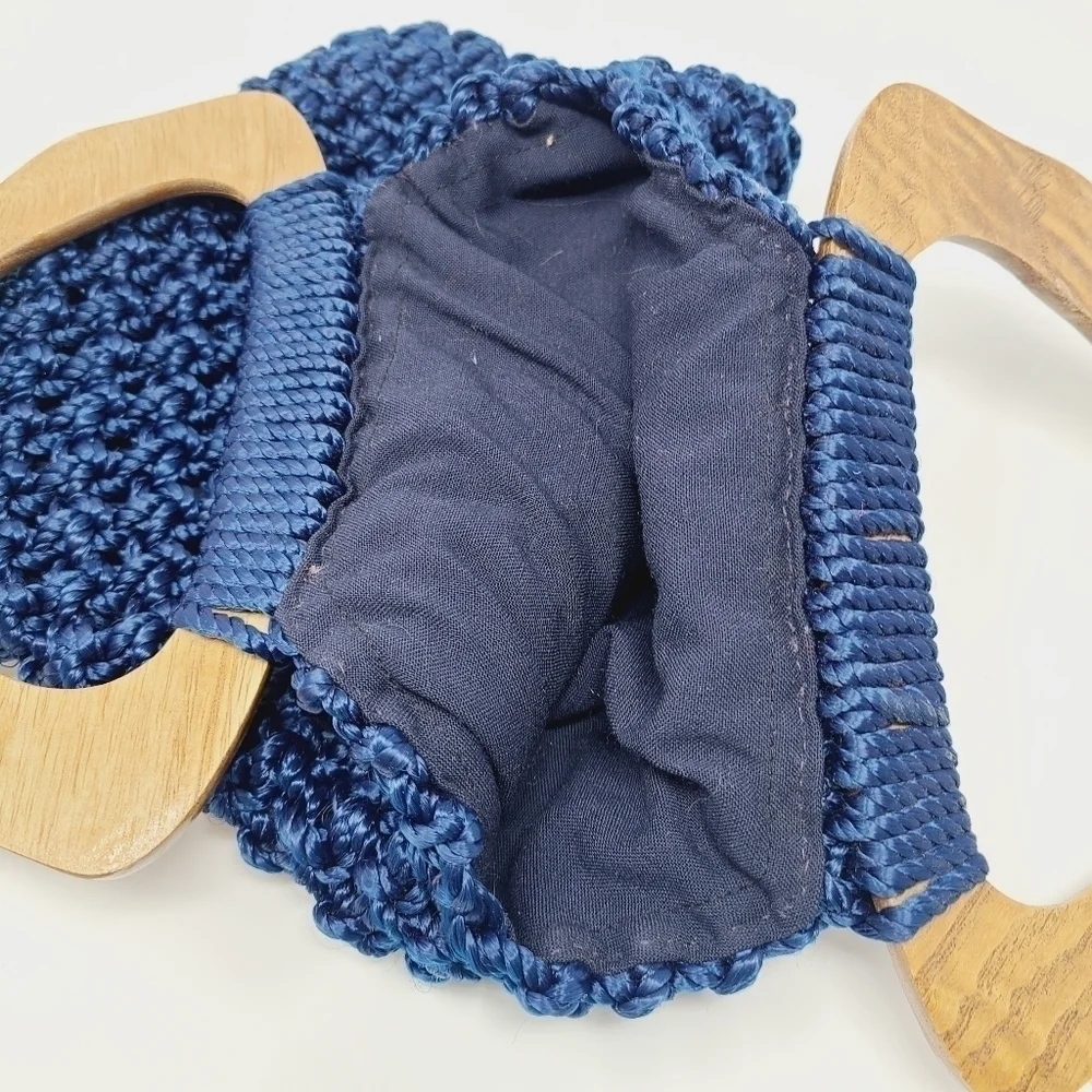 Unbranded | Blue Weaved Bag w/ Wooden Handles (One Size)